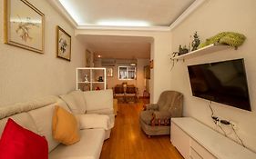 La Casa De Lili Acerca De Palacio De Musica